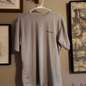 Columbia mens medium omnishade shirt